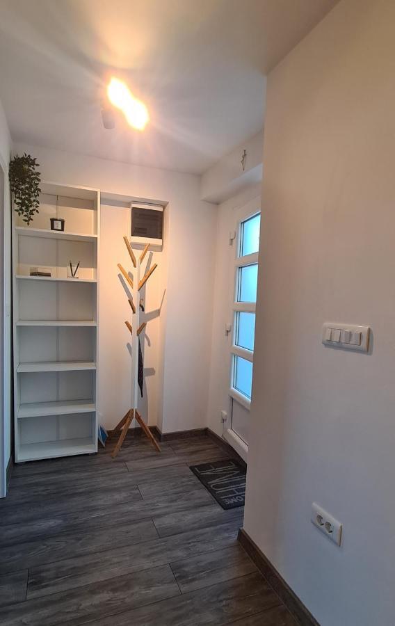 Apartman Kokola مالي لوشينغْ المظهر الخارجي الصورة