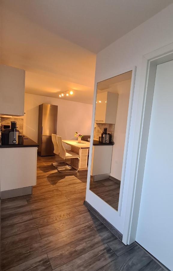 Apartman Kokola مالي لوشينغْ المظهر الخارجي الصورة